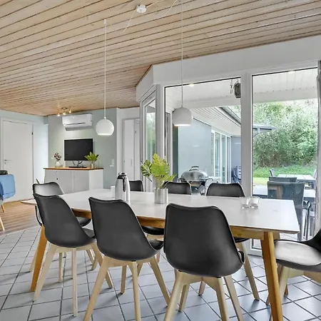 Lovely Home In Ebeltoft With Sauna Tatil Evi Ebeltoft