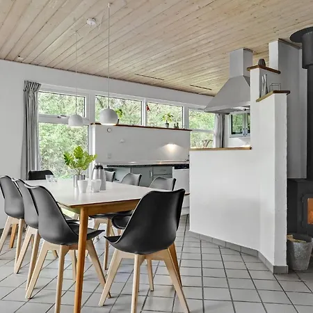 Lovely Home In Ebeltoft With Sauna Tatil Evi Ebeltoft