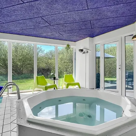 Lovely Home In Ebeltoft With Sauna Ebeltoft