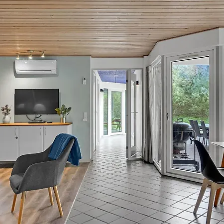 Lovely Home In Ebeltoft With Sauna Tatil Evi